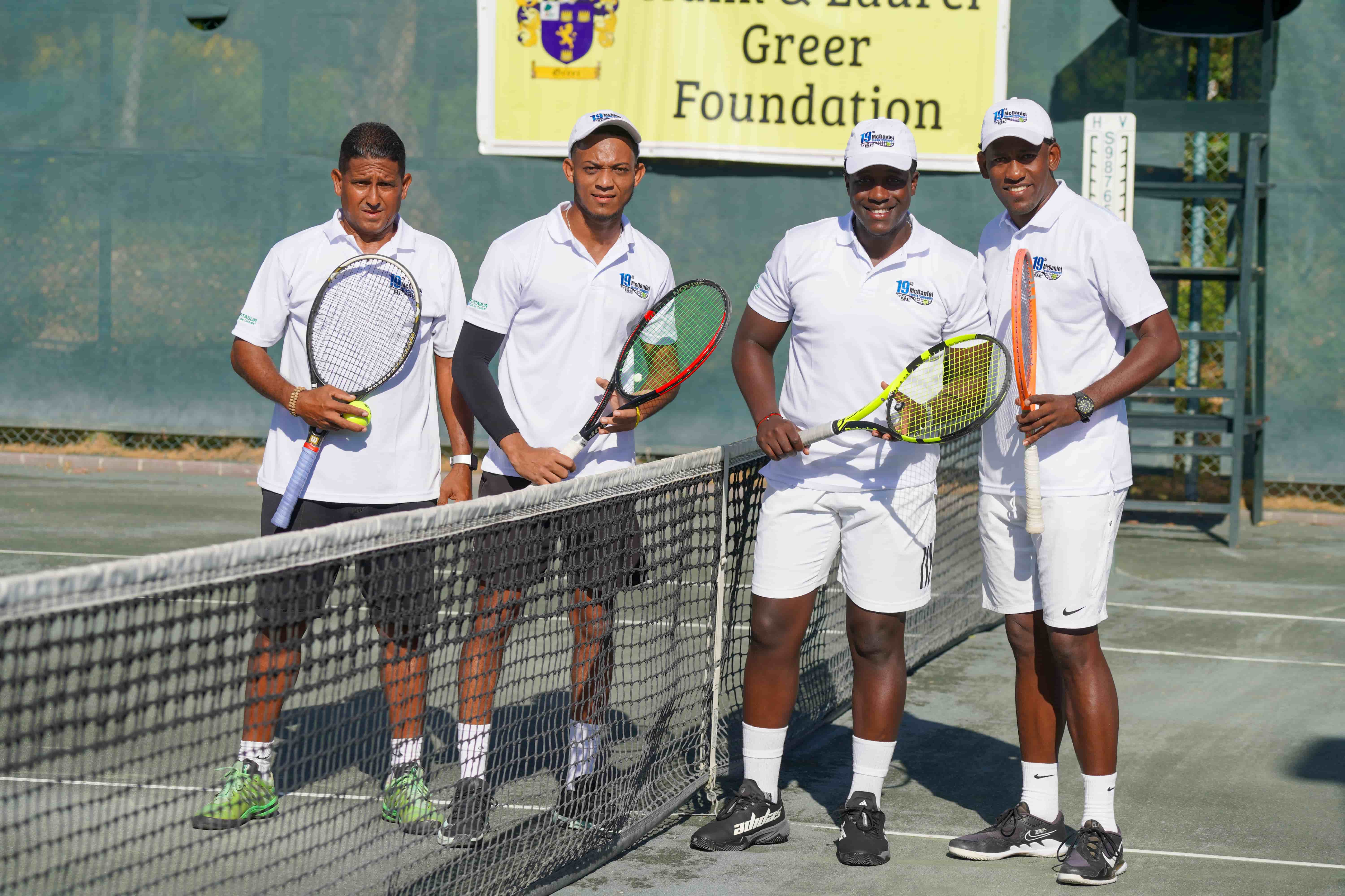 Participantes del Torneo de Tenis McDaniel
